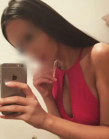Dilara, 29