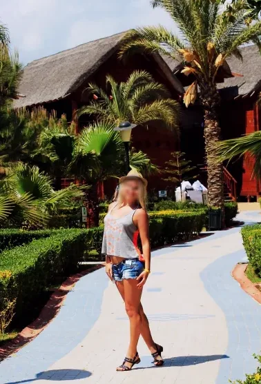 Esra, 32