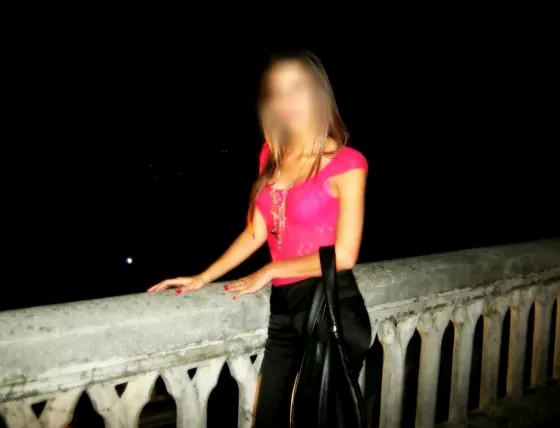 Julia, 33