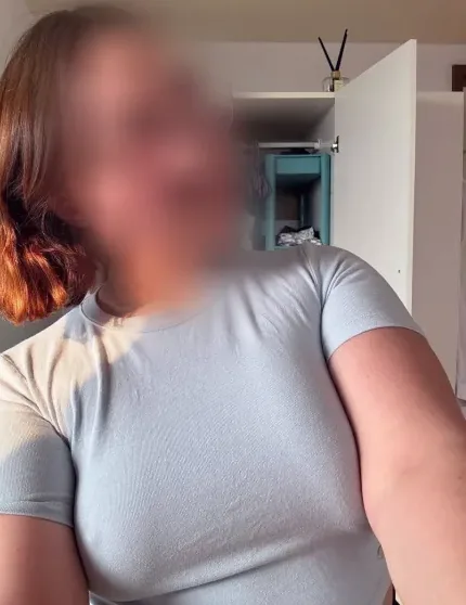 Lara, 30