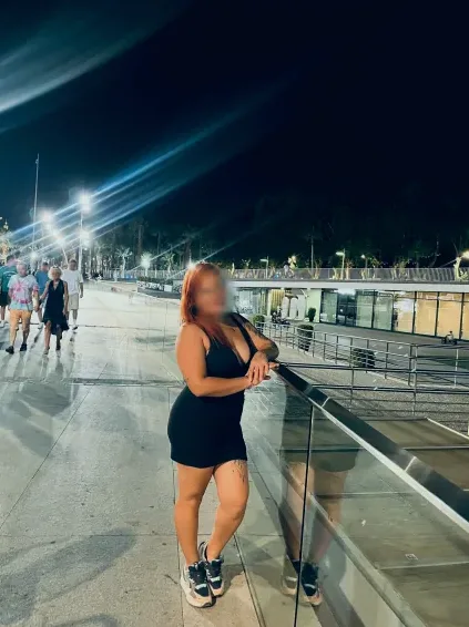 Lucia, 40