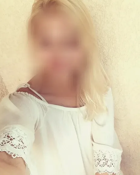 Melina, 34