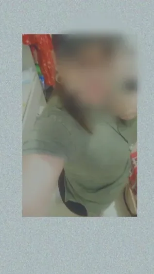 Saskia, 37