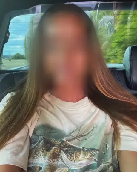 Katrin, 39